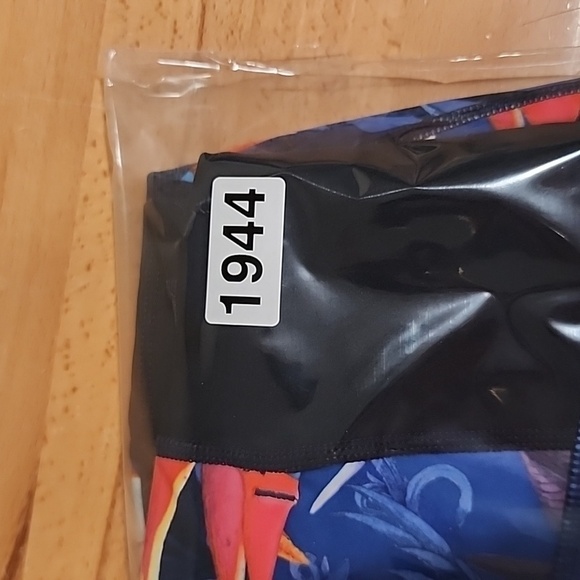 ATHLETA‎ Tropical Precision 7/8 Ankle Tight Legging Birds Of Paradise Mesh XS - Picture 16 of 16